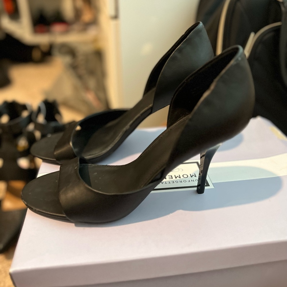 Mossimo black heels 9 1/2